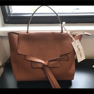 Annabel Ingall Annie Satchel